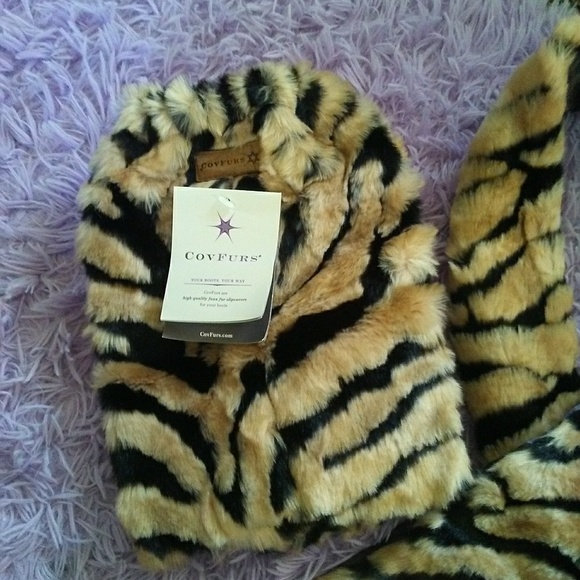 LAST PAIR Boot covers & Scarf Faux Fur Tiger new No tags - Picture 4 of 7